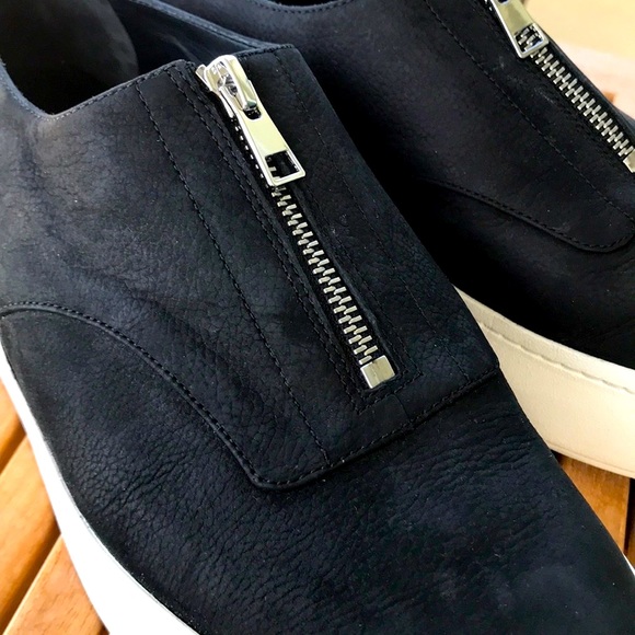 Vince women’s sneakers sz 9 - Picture 10 of 10